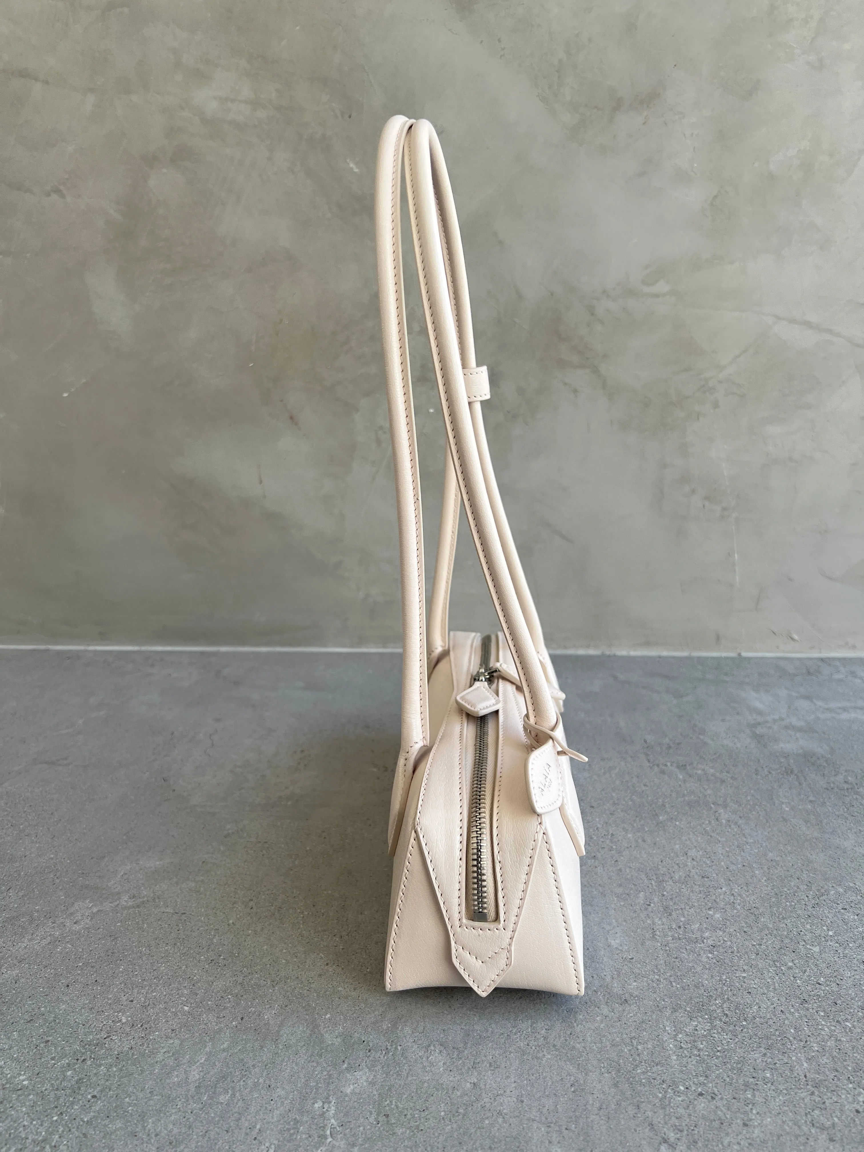 Le Teckel Small Goat, Poudre