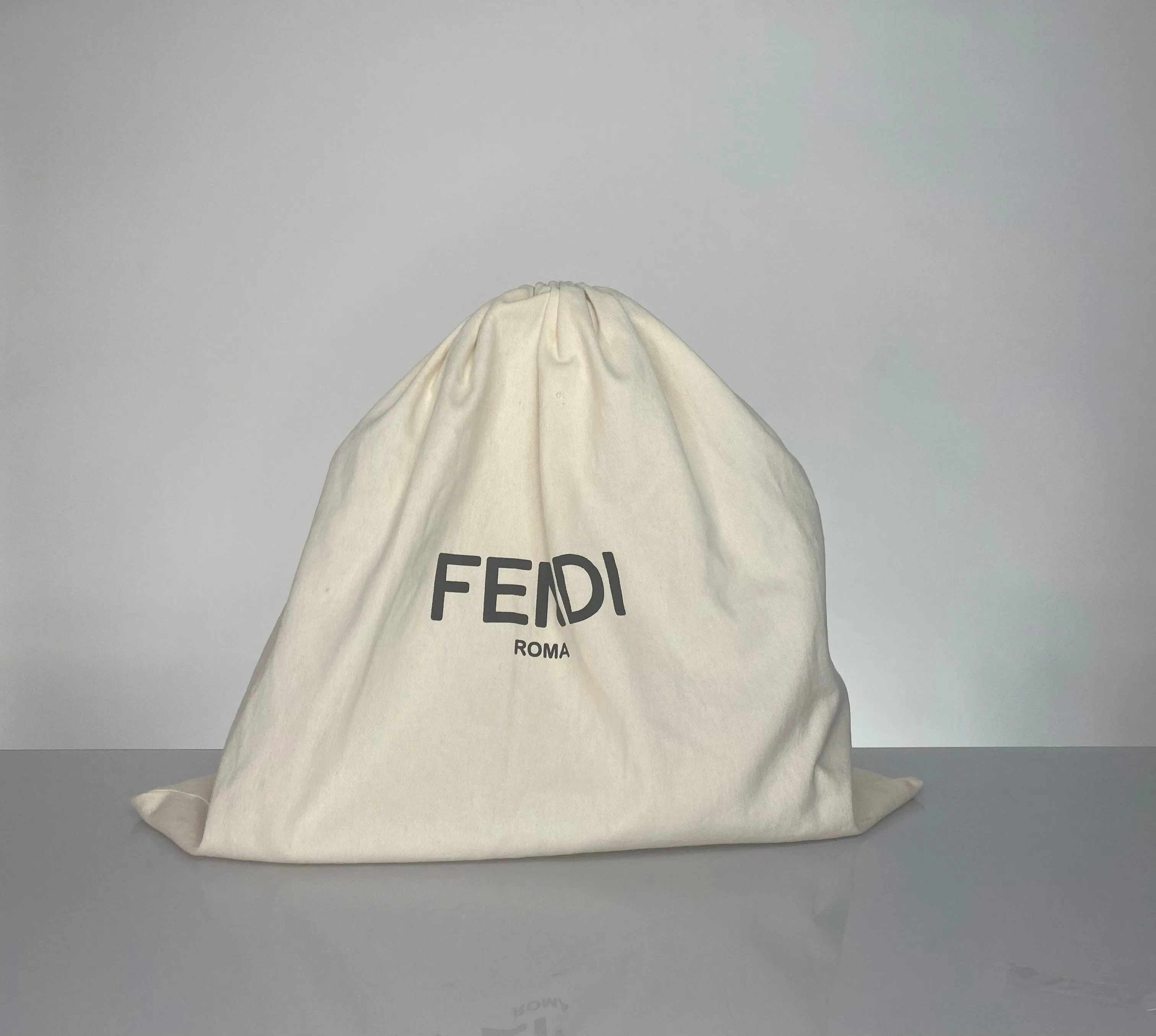 Preloved Fendi Peekaboo Medium